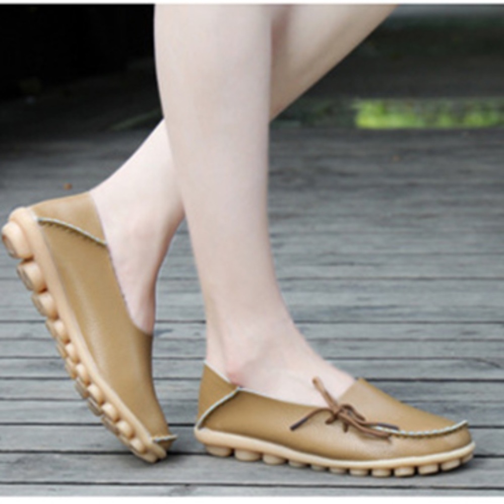 NWOT/NEW Fashion Cow Leather Brown Women Loafers:9